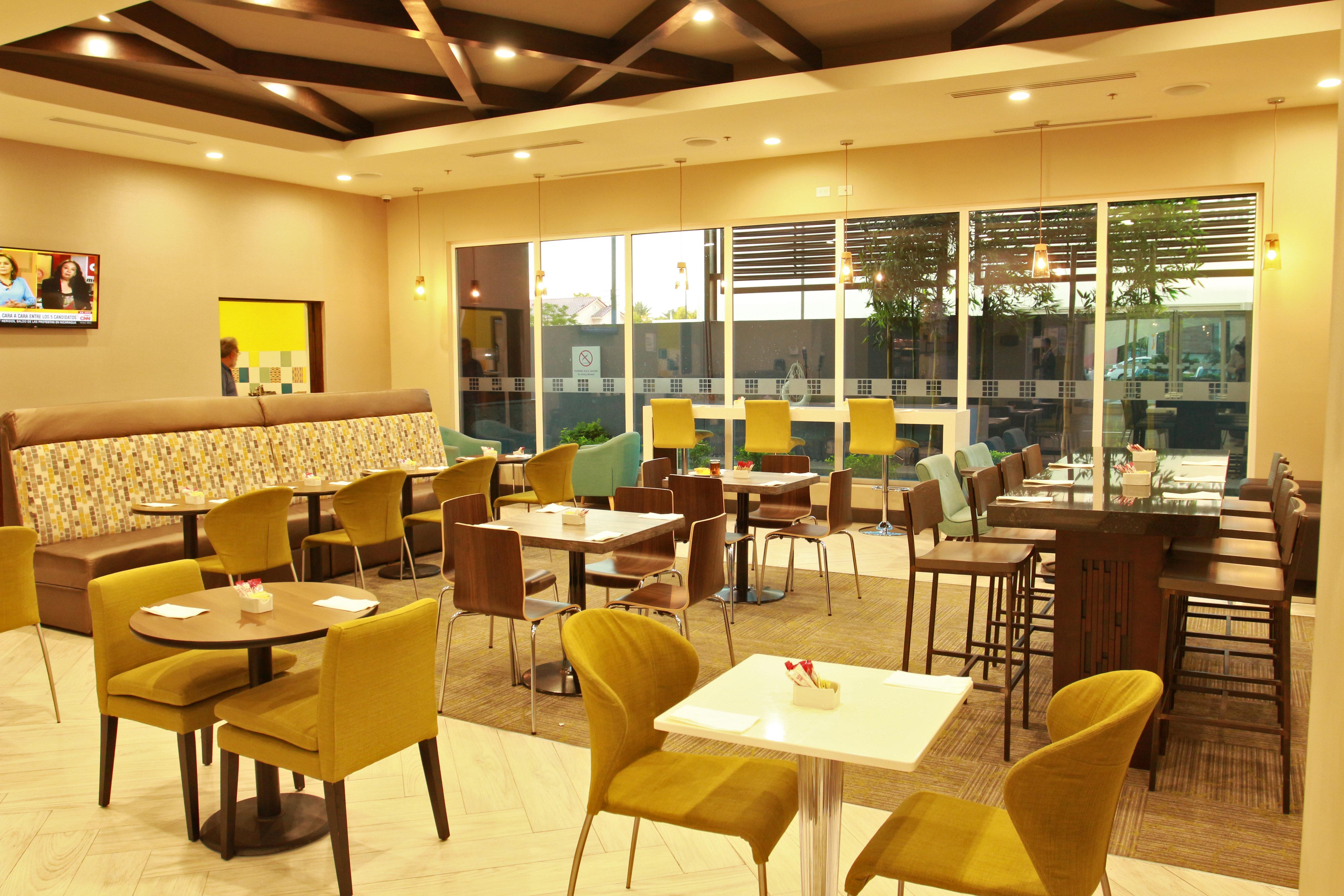 Holiday Inn Express & Suites Mexicali By Ihg מראה חיצוני תמונה