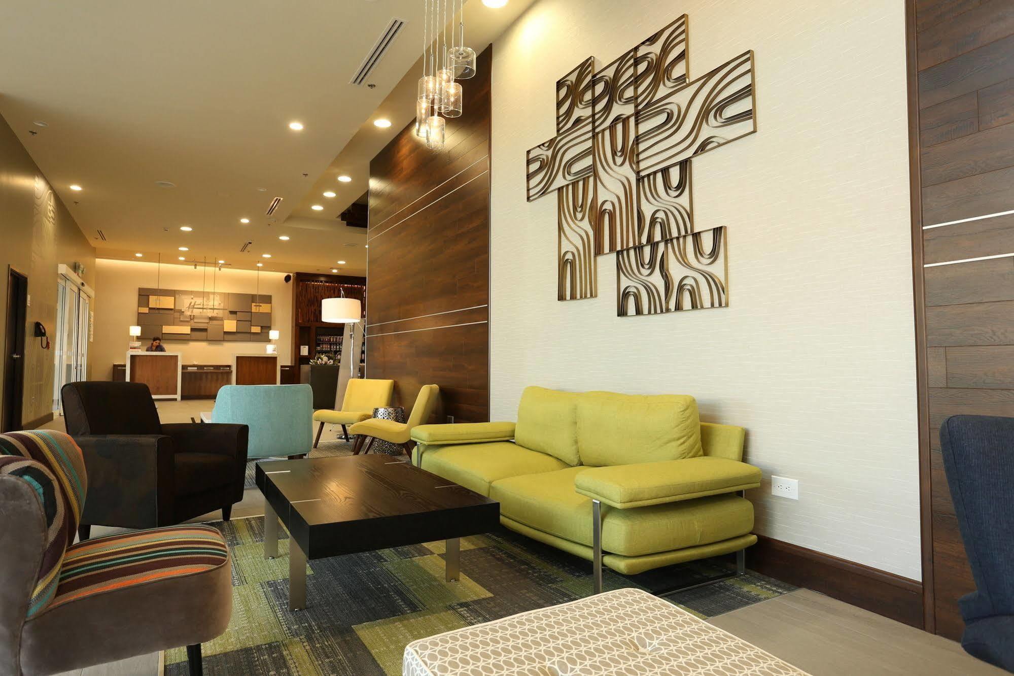 Holiday Inn Express & Suites Mexicali By Ihg מראה חיצוני תמונה